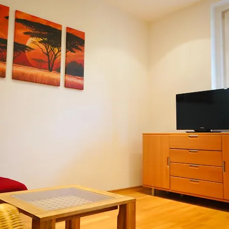 Apartamento Gartenblick Apartment-terrasse-parkplatz- Waschmaschine-garten